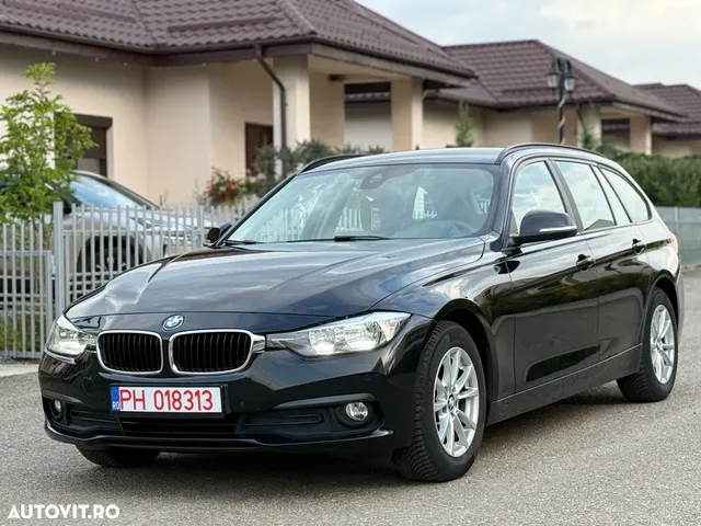 BMW 3 SERIES