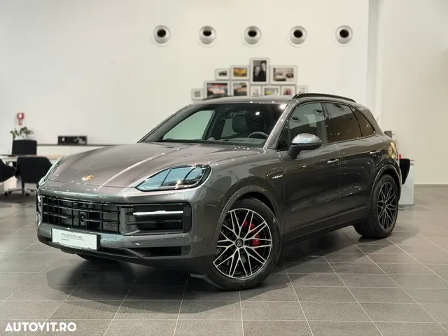 PORSCHE CAYENNE