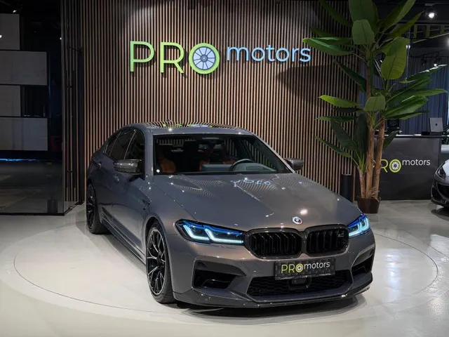 BMW M5
