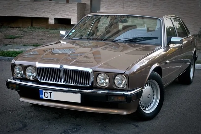 JAGUAR XJ