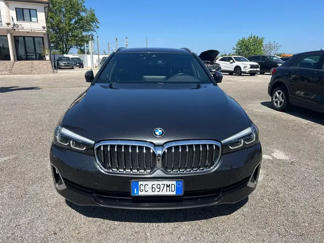 BMW 5 SERIES
