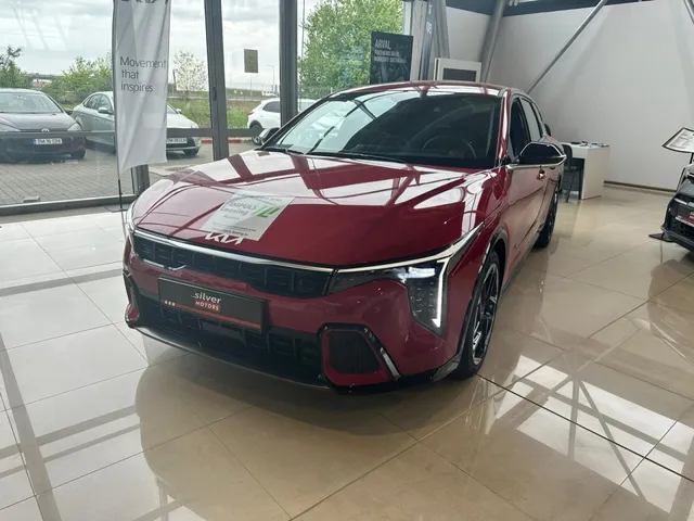 KIA K4