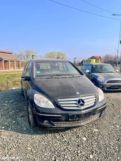 MERCEDES-BENZ B CLASS