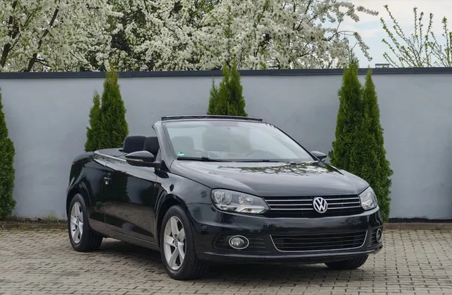 VOLKSWAGEN EOS