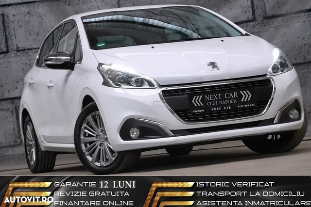 PEUGEOT 208