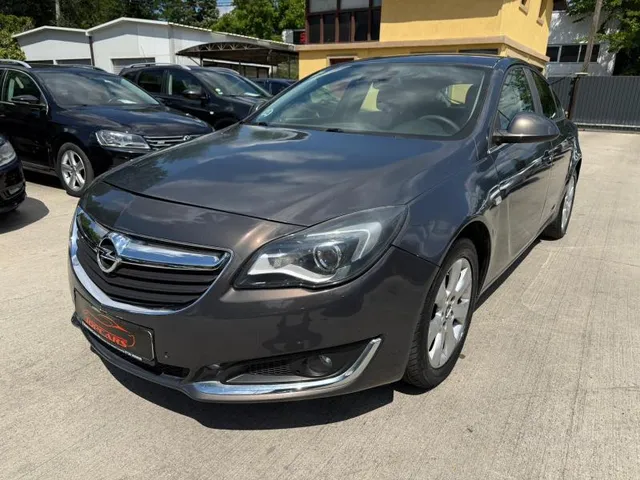OPEL INSIGNIA