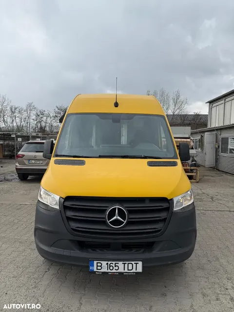 MERCEDES-BENZ SPRINTER
