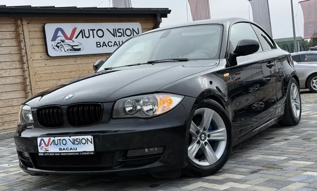 BMW 1 SERIES