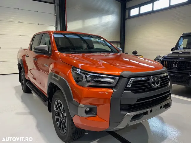 TOYOTA HILUX