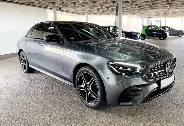 MERCEDES-BENZ E CLASS