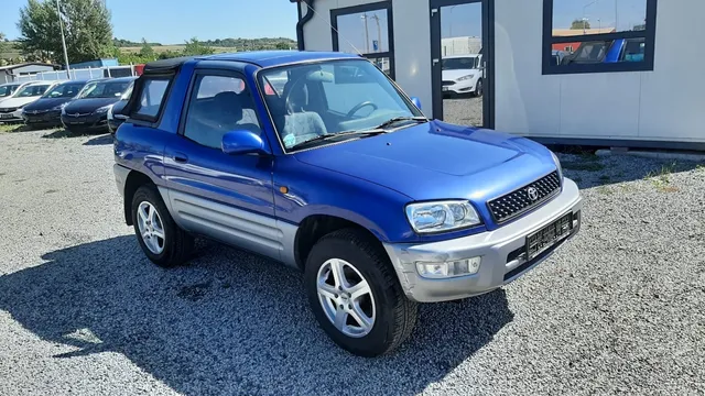 TOYOTA RAV4