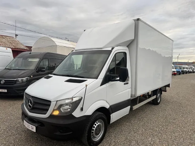 MERCEDES-BENZ SPRINTER