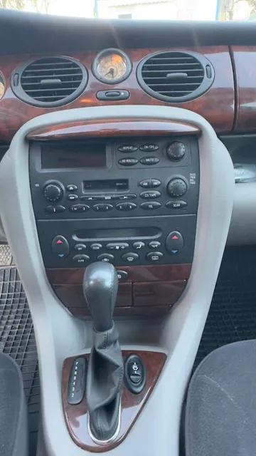 ROVER 75