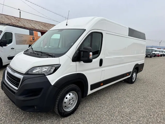 PEUGEOT BOXER