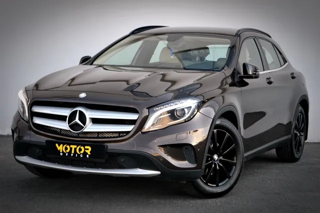 MERCEDES-BENZ GLA