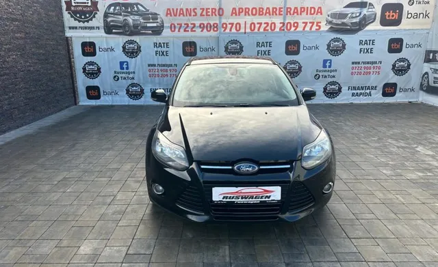 FORD FOCUS