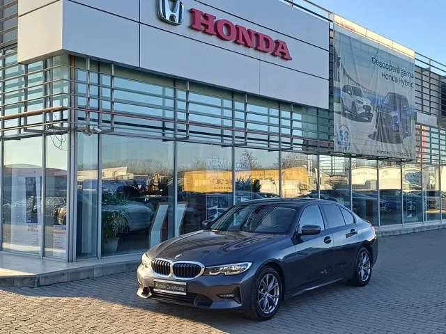 BMW 3 SERIES