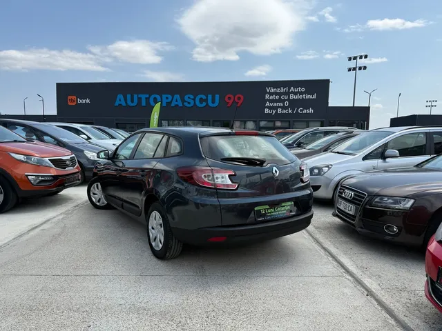 RENAULT MEGANE