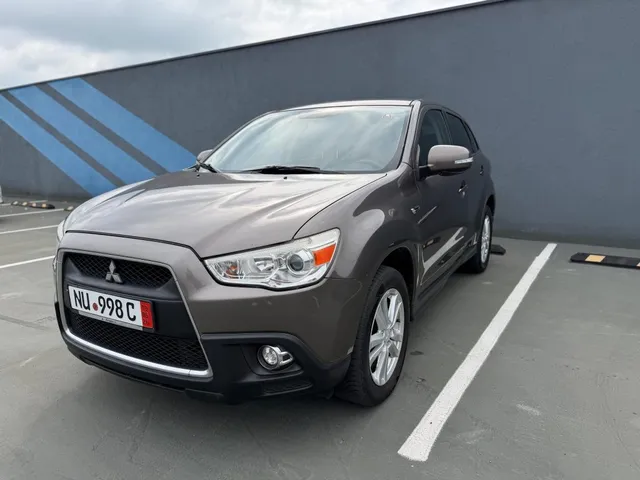 MITSUBISHI ASX