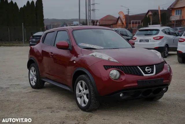 NISSAN JUKE