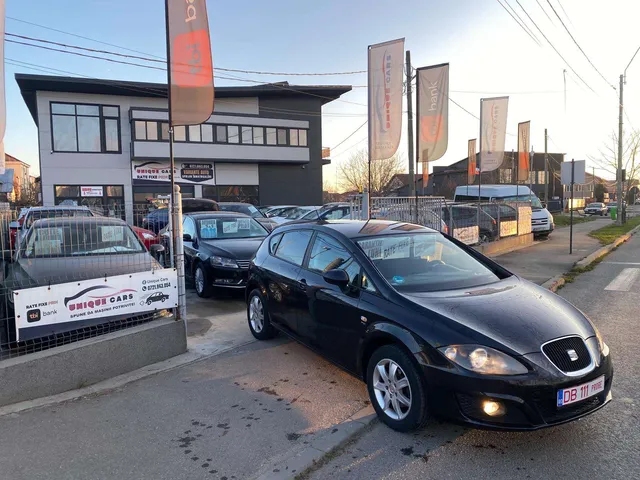 SEAT LEON