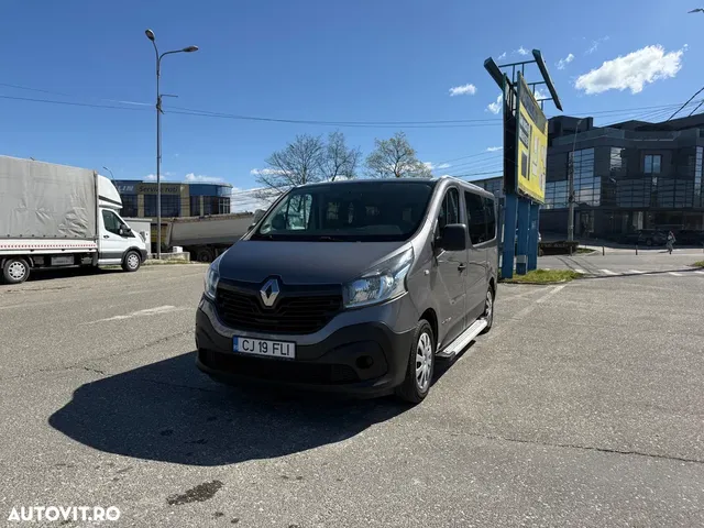 RENAULT TRAFIC