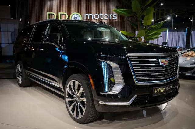 CADILLAC ESCALADE