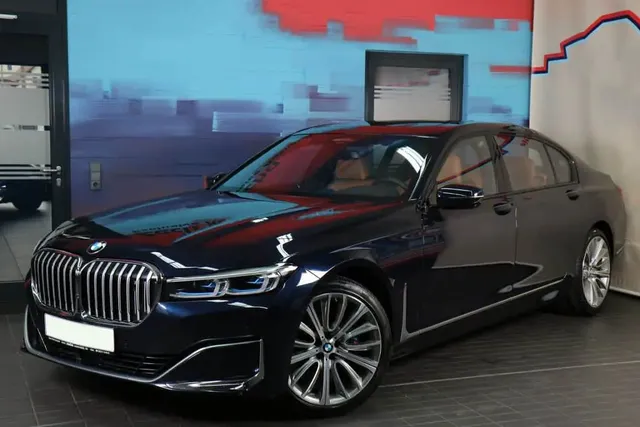BMW 730