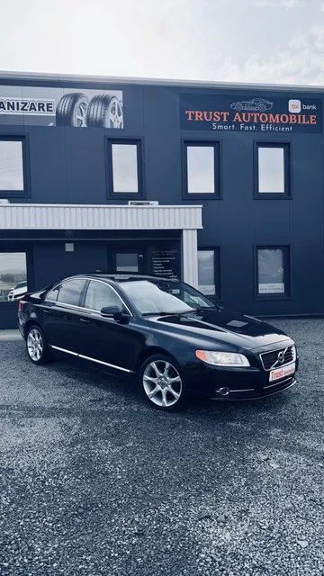 VOLVO S80
