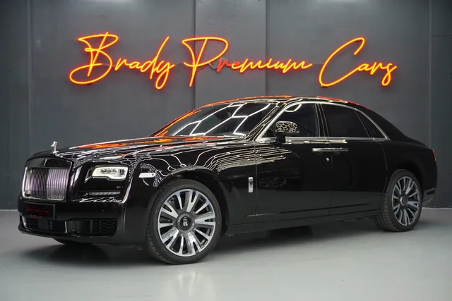 ROLLS-ROYCE GHOST