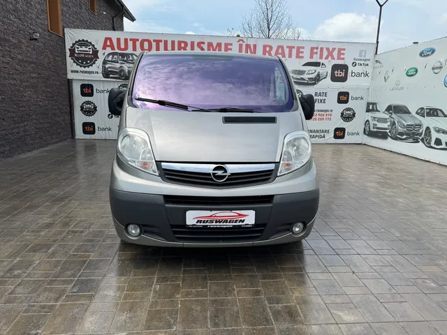 OPEL VIVARO