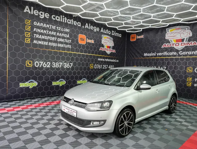 VOLKSWAGEN POLO