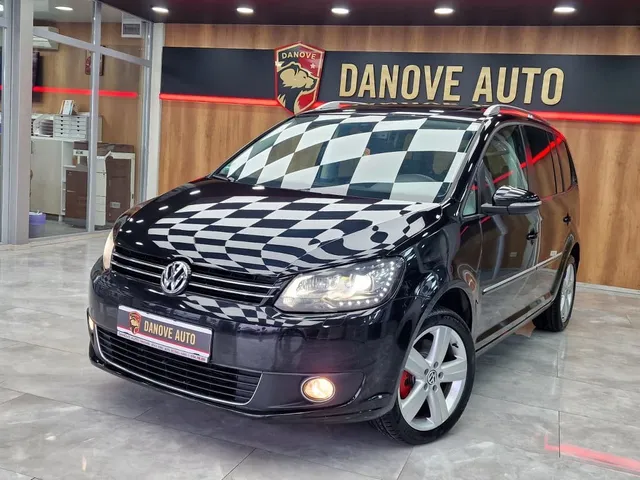 VOLKSWAGEN TOURAN