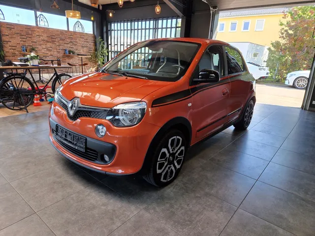 RENAULT TWINGO