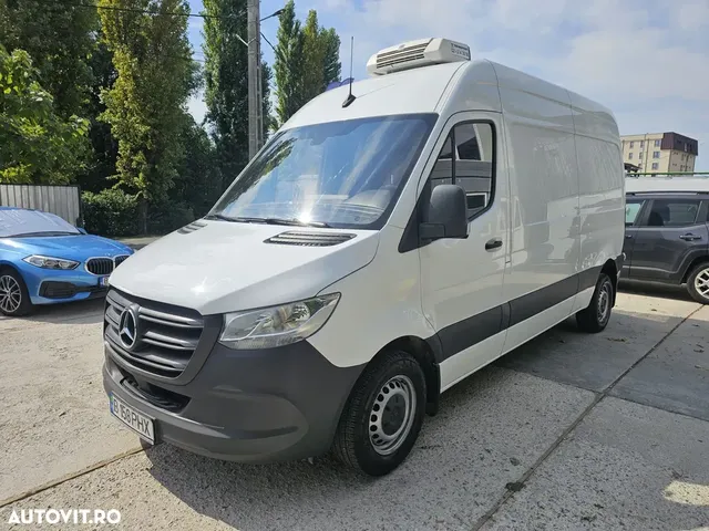MERCEDES-BENZ SPRINTER