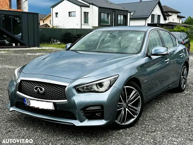 INFINITI Q50