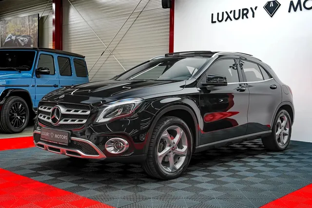 MERCEDES-BENZ GLA