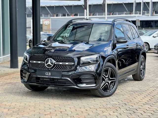 MERCEDES-BENZ GLB