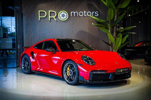 PORSCHE 911 TURBO