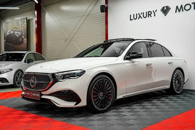MERCEDES-BENZ E CLASS