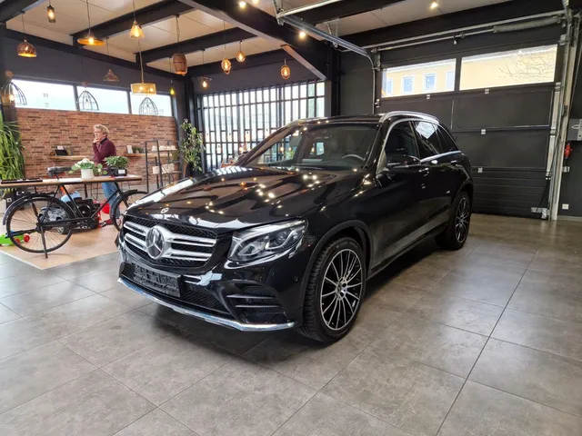 MERCEDES-BENZ GLC