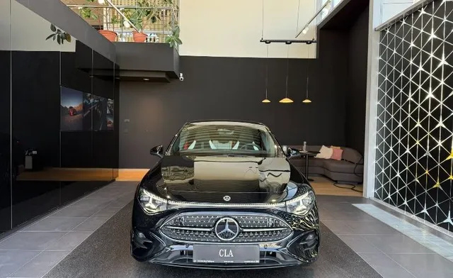 MERCEDES-BENZ CLA