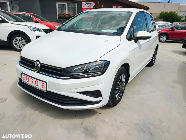 VOLKSWAGEN GOLF SPORTSVAN