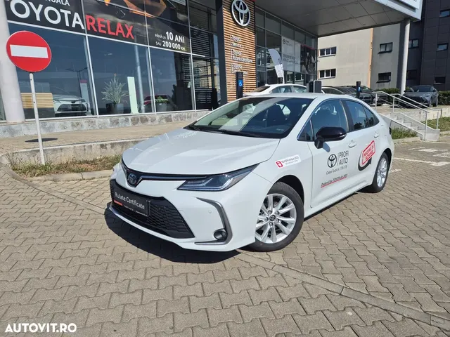 TOYOTA COROLLA