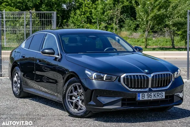 BMW 5 SERIES