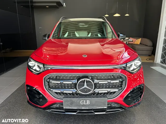 MERCEDES-BENZ GLB