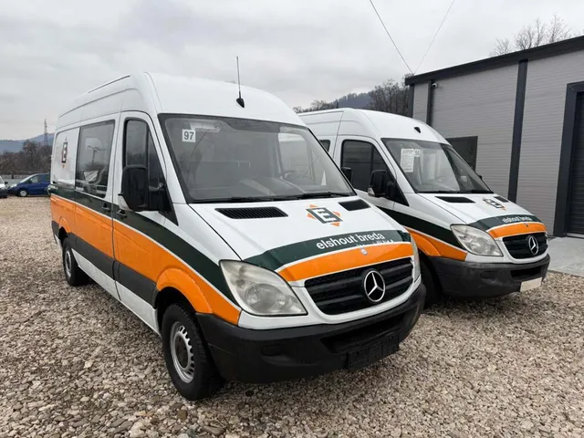 MERCEDES-BENZ SPRINTER