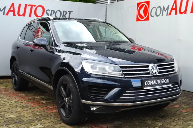 VOLKSWAGEN TOUAREG