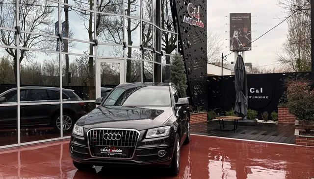 AUDI Q5