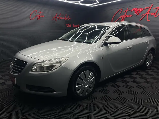 OPEL INSIGNIA